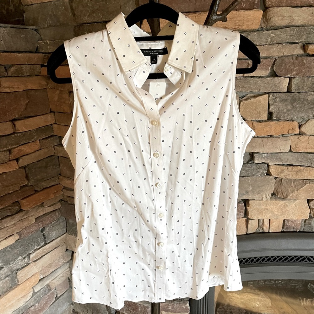 Banana Republic Button Up Sleeveless Shirt NWT